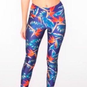 Goldsheep birds of paradise leggings